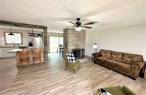 Oliver Springs Casa | The Hideaway Oliver Springs, Only Min from Windrock Park