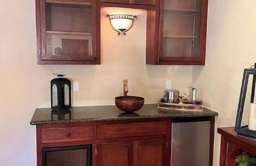 Fresno Casa | The Hideaway on Brown Ave.