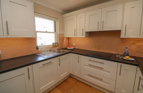 Thurlestone Cabaña | THE HIDEAWAY, pet friendly, country holiday cottage in Thurlestone