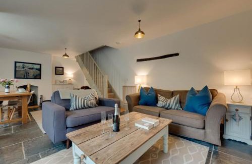 Polruan Casa | The Hideaway Polruan