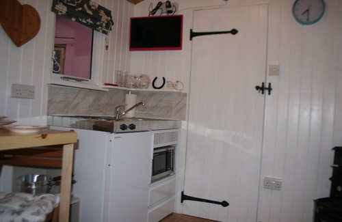 Cowbridge Cabina | El Hideaway Shepherd Hut