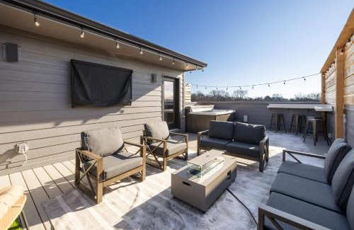 Nashville Casa | The Hideout Icon-Inspired Style & Rooftop Chill