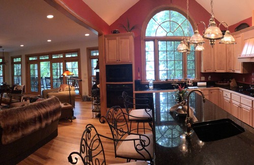 Rosman Casa | The High Carolew Over Brevard: A Scenic Mountain Escape b / t Asheville & Cashiers