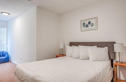 University District Casa | The High Point Duet- Right Side