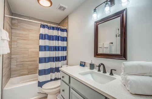 University District Casa | The High Point Duet- Right Side