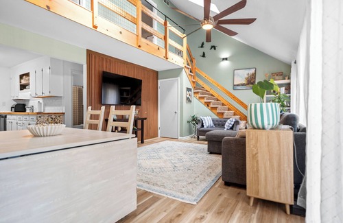 Southmont Apartamento | Marvelous 3-bedroom home on High Rock Lake