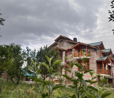 Manali Cabina | The Highgrove House, Manali