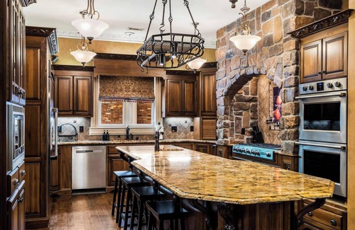 Maysville Casa | The Highlands Summary