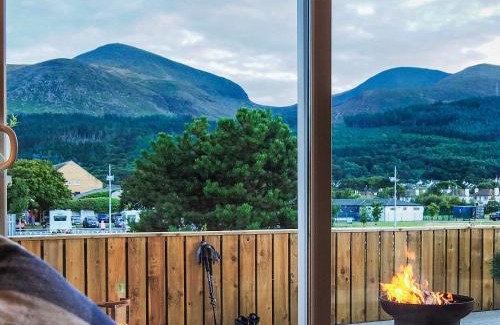 Newcastle Casa | The Hikers House - Award Winning 5 Star Retreat