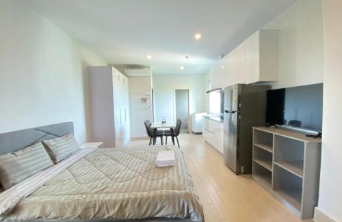 Sihanoukville City Centre Cama Y Desayuno | The Hill Residence