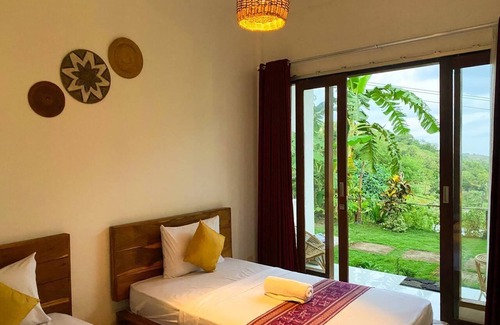 Kuta Cama Y Desayuno | The Hill View Lombok