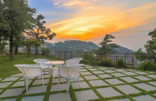 The Mall Road Hotel | The HillCrest Mussoorie, Mall Road