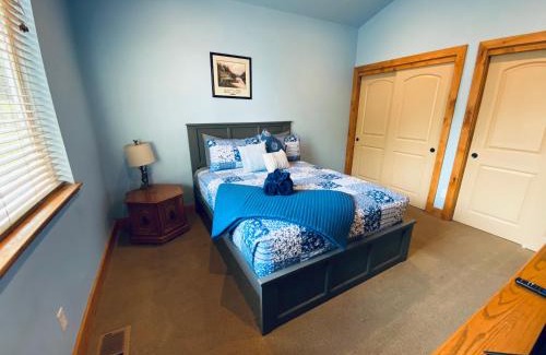 Oakhurst Casa | The Hilltop Cabin Retreat in Bass Lake Heights