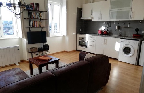 Alfama Apartamento | The Hilltop Nest