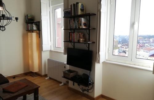 Alfama Apartamento | The Hilltop Nest