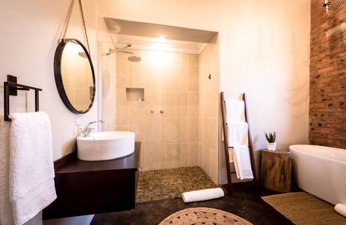 Merrivale Casa | The Hilton Bush Lodge