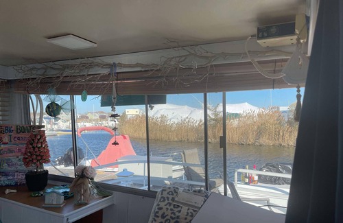 Point Pleasant Alquiler De Eote | The Hilton of Houseboats