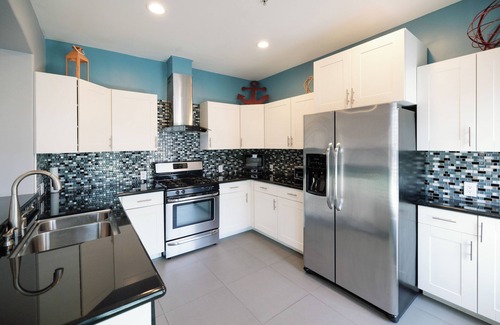 East Village Apartamento | The Historic Broadlind Hotel at Long Beach Convention Center