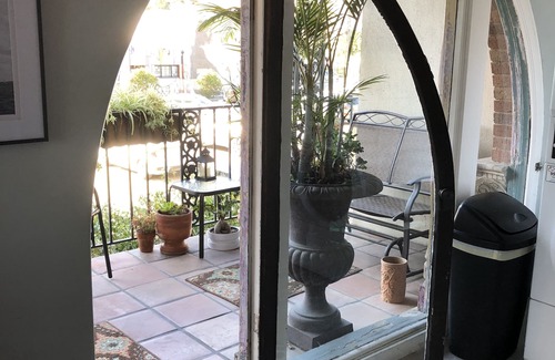 East Village Apartamento | The Historic Broadlind Hotel at Long Beach Convention Center