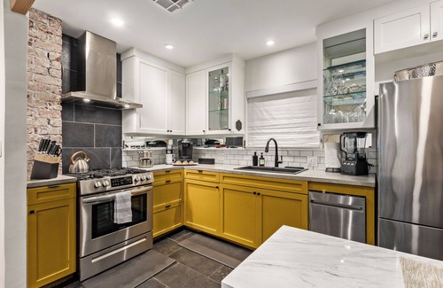 Fairview Historic District Casa | The Historic Gem on Lynwood St