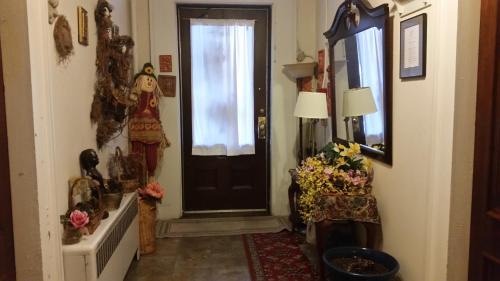 Mill River Casa | The Historic Mansion