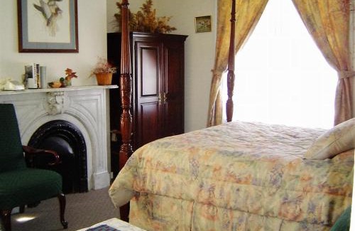 Mill River Casa | The Historic Mansion