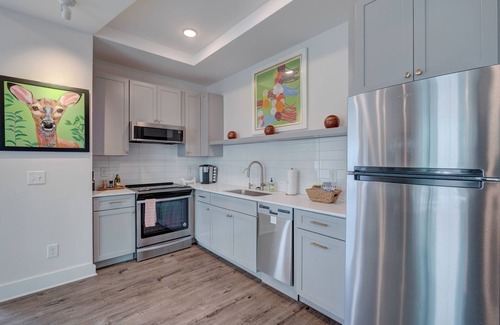 River District Apartamento | The Hive 302 King Balcony by BlueStar