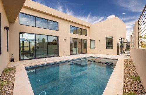 Hurricane Casa | The Hive at Sand Hollow Resort