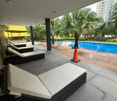 Taytay Apartamento | The Hive Condo Staycation Condo at Taytay Rizal