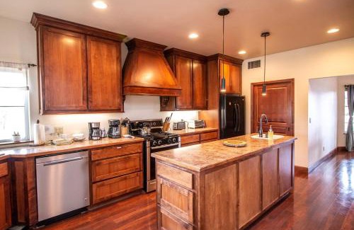 Paso Robles Casa | The Hive House at Castoro Cellars