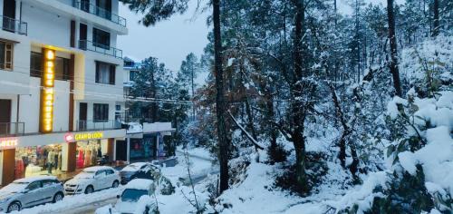 Banikhet Hotel | The Hoften Blue Magnets, Dalhousie