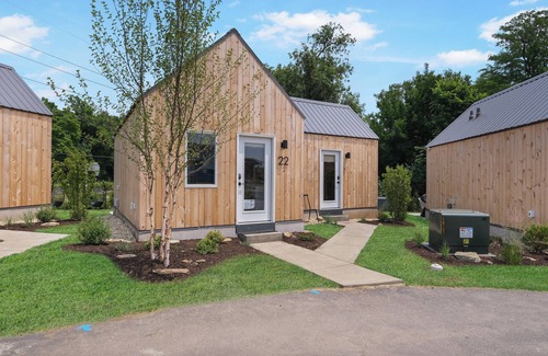 Ottawa Cabina | The Hold - Tiny Home