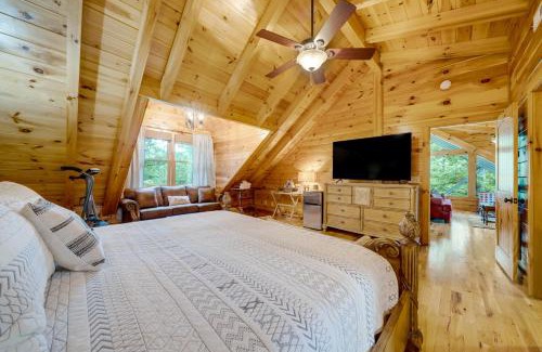Lake Lure Casa | The Holiday Cabin at Lake Lure