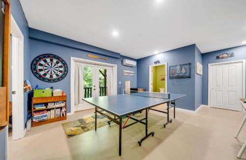 Lake Lure Casa | The Holiday Cabin at Lake Lure