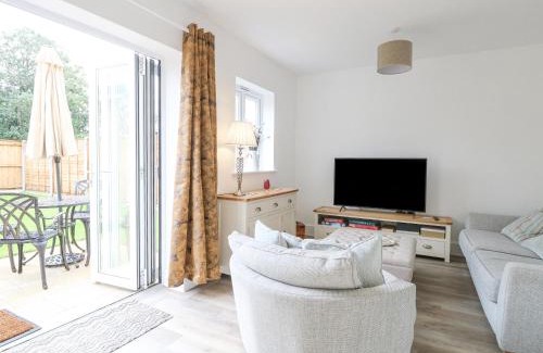 Norwich Casa | The Hollies