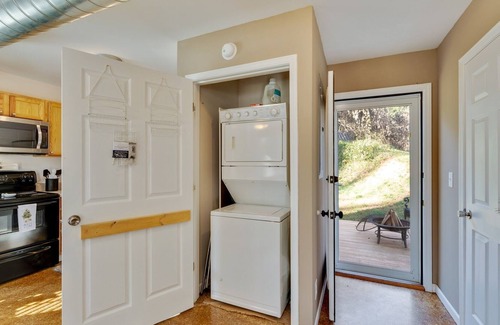 Demorest Casa | The Holly House In Downtown Demorest by RedAwning