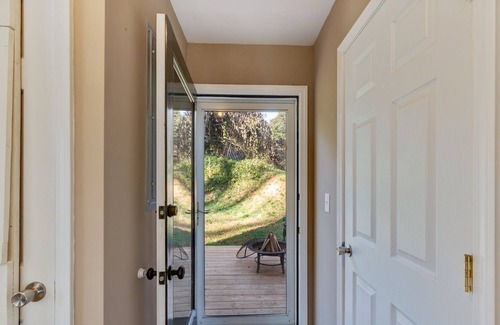 Demorest Casa | The Holly House In Downtown Demorest by RedAwning