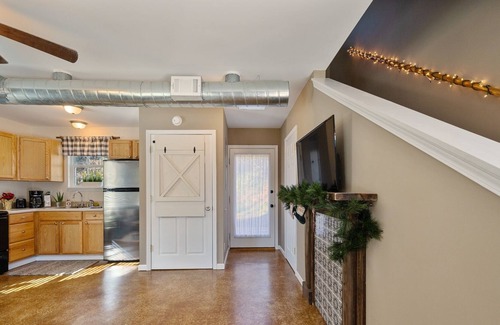 Demorest Casa | The Holly House In Downtown Demorest by RedAwning