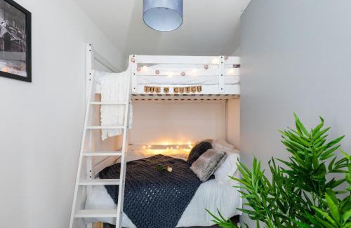 Roath Casa | The Hollywood - Beautiful 3 Bedroom House
