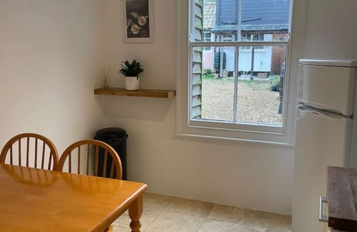 Horningsea Cabaña | The Holts - Charming idyllic & rural 2 bed Cottage