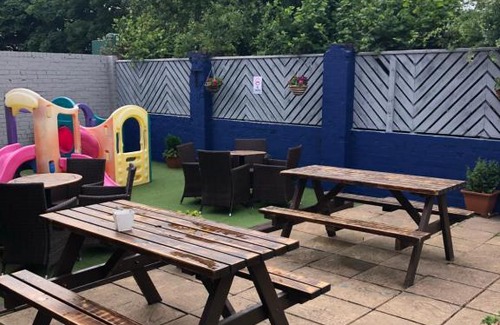 Newcastle-upon-Tyne Hotel | The Holystone Bar & Restaurant