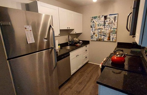 Haverhill Condominio | The home of a Masonic Lodge Master from 1900. A 2 bedroom 2 bath condo.