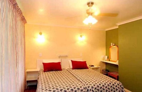 Geluksburg Casa | The Homestead Guest House and S-Catering