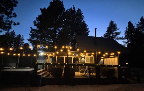 Green Valley Lake Chalet De Esquí | The Honey Bear Cabin Jacuzzi EV Friendly Renovated