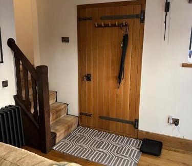 Prestbury Casa | The Horners - Log burner, Cheshire Village, Parking, Walks, Aga, dogs