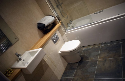 Alfreton Casa | The Horse & Jockey Wessington