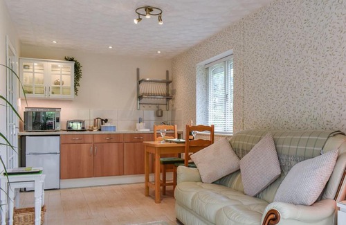 Llanfairfechan Casa | The Horseshoe Suite