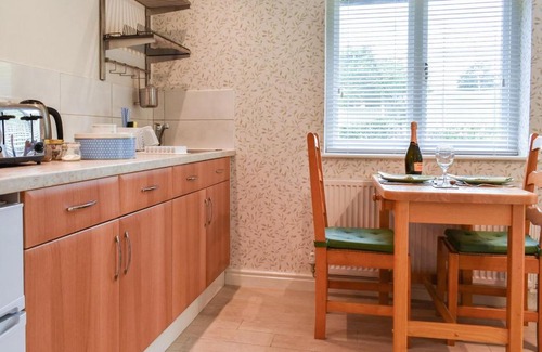 Llanfairfechan Casa | The Horseshoe Suite