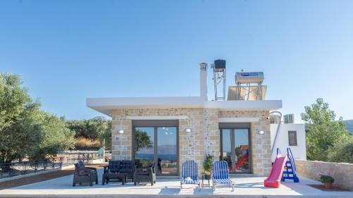Kissamos Casa | The Hospitality of the 11 Brothers