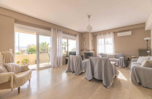 Varkiza Apartamento | The HostMaster Beachside Retreat